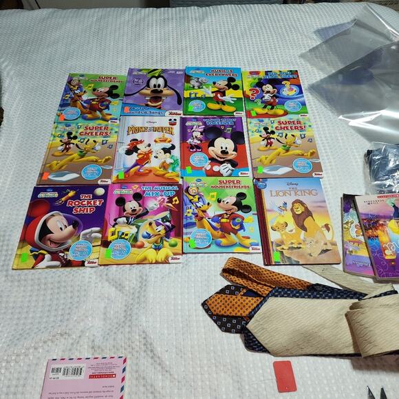 MICKEY MOUSE CLUB EUC 12 CHILDRENS BOOK LOT MIXED - Picture 1 of 11
